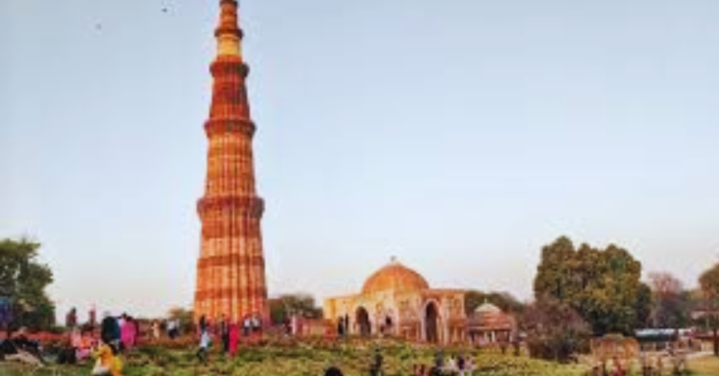 Information about Qutub Minar in English