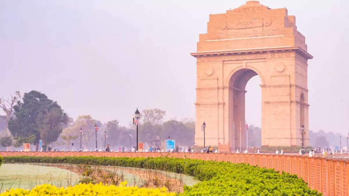 about india Gate in english