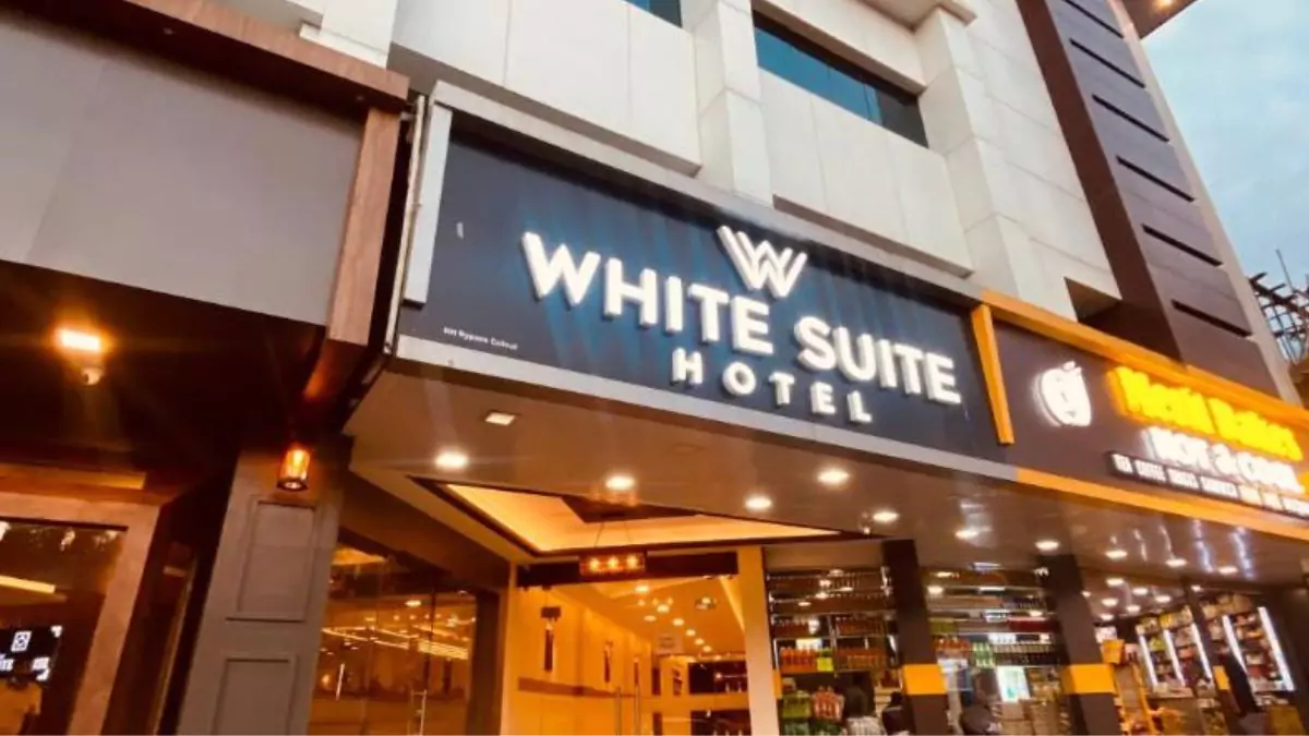 5 star hotels near calicut airport