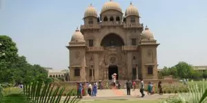 best tour places in kolkata